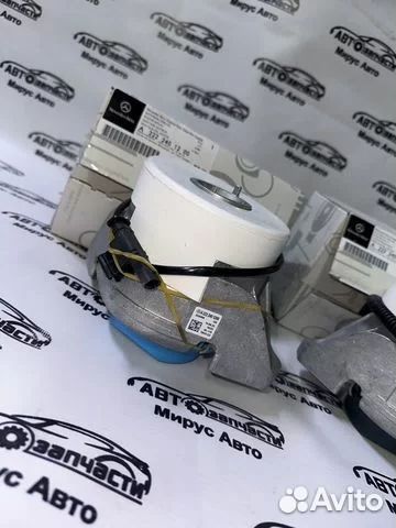 Опора двигателя Mercedes W222 A2222401100