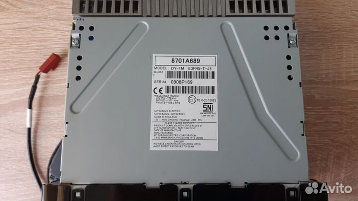 Штатная магнитола на Mitsubishi Outlander