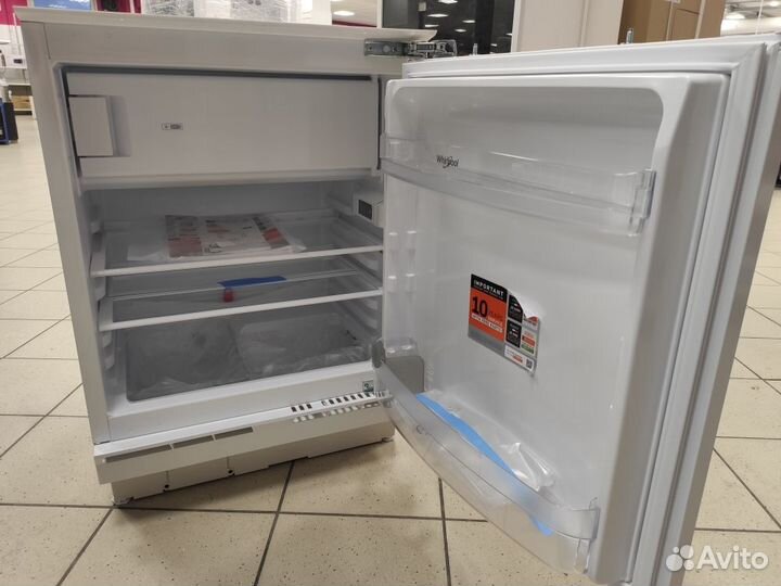 Встраиваемый холодильник whirlpool ARG 590