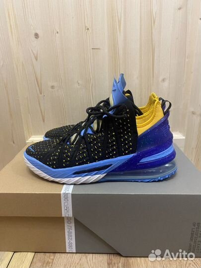 Nike Lebron 18 Оригинал (42,5)