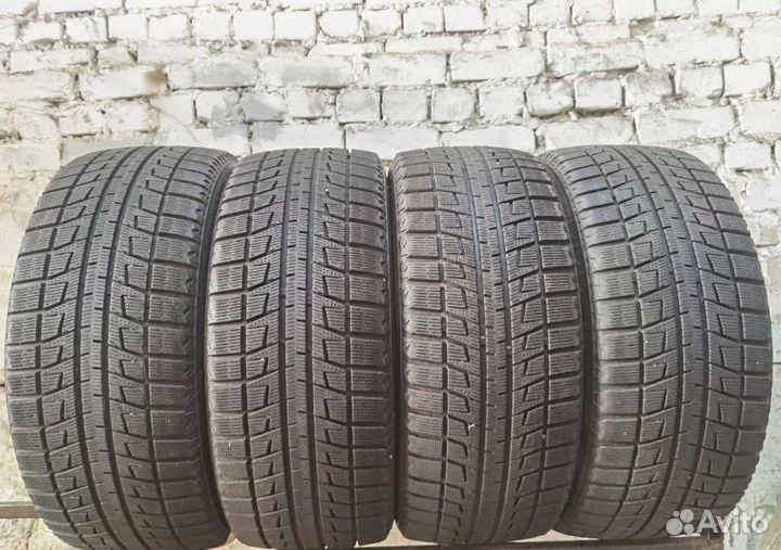 Bridgestone Blizzak Revo2 225/50 R17 97H