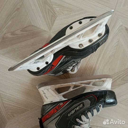 Коньки вратарские хоккейные