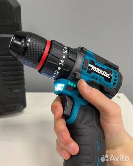 Шуруповерт makita 18v бесщеточный ударный Makita