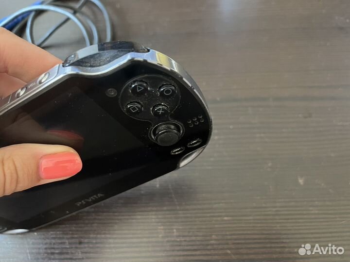 Игровая приставка Sony psvita