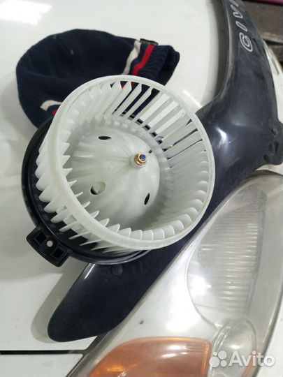 Моторчик печки тойота авенсис