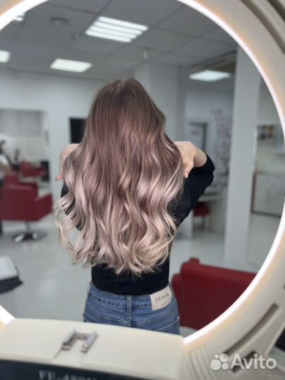Наращивание волос и окрашивание