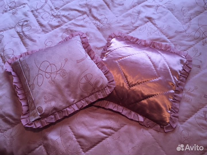 Покрывало на двухспальную кровать с 2 наволочками