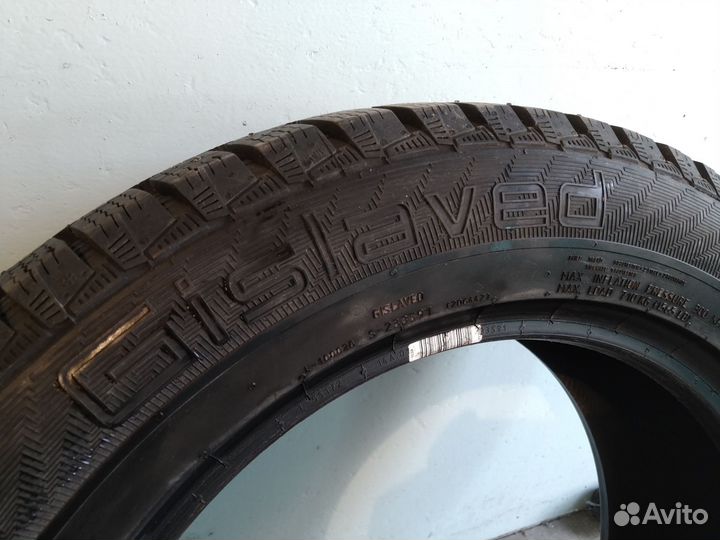 Gislaved Nord Frost 200 215/60 R17 96T