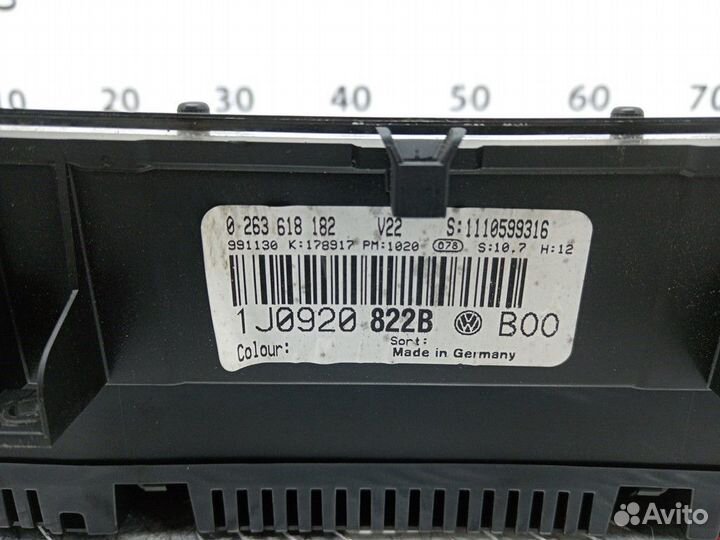 Щиток приборов (приборная панель) Volkswagen Golf