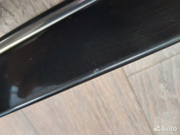 Молдинг двери левый Mercedes R 350 W251 272.967