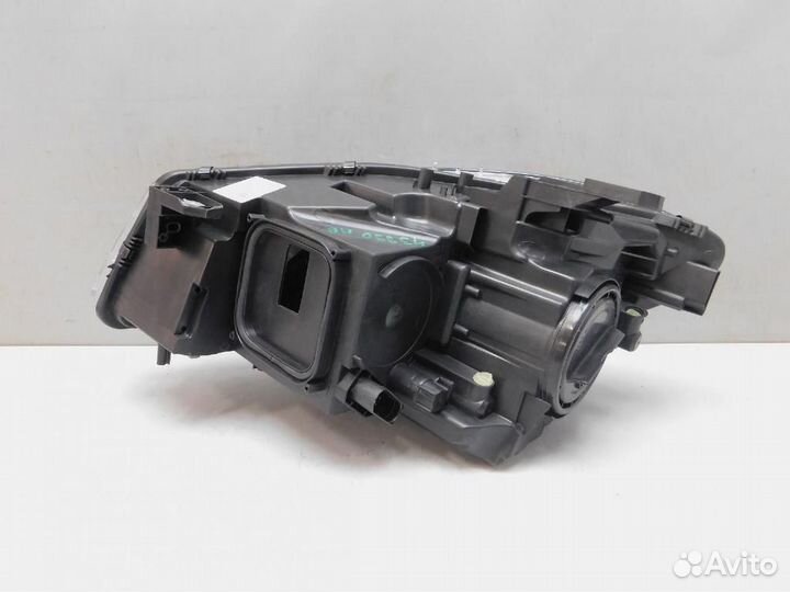 Фара правая Mercedes-Benz CLA-Class