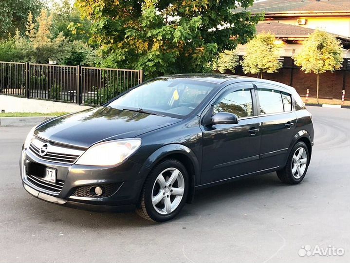 Лобовое стекло Опель астра