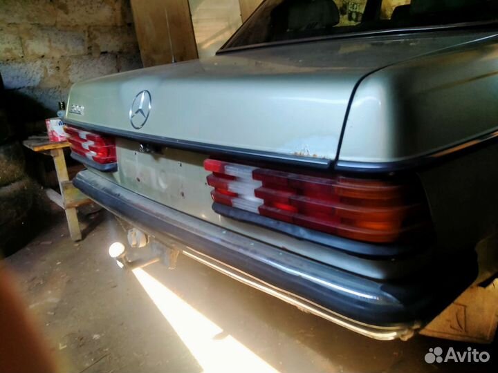 Бампер задний mercedes w123