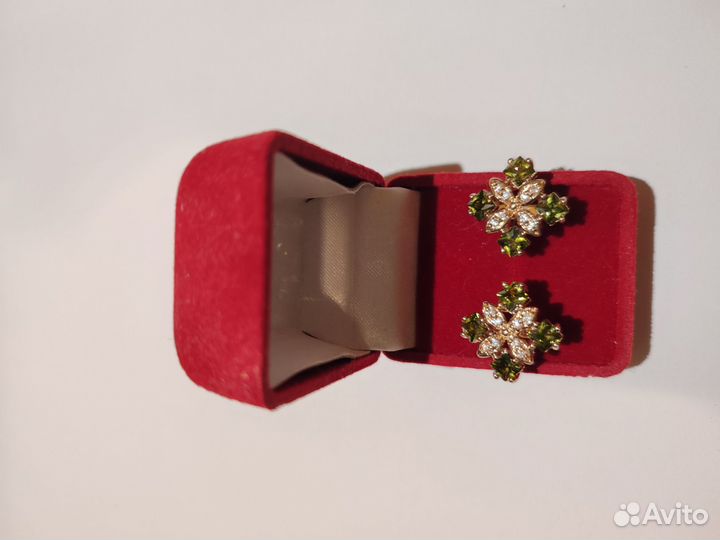 Серьги женские