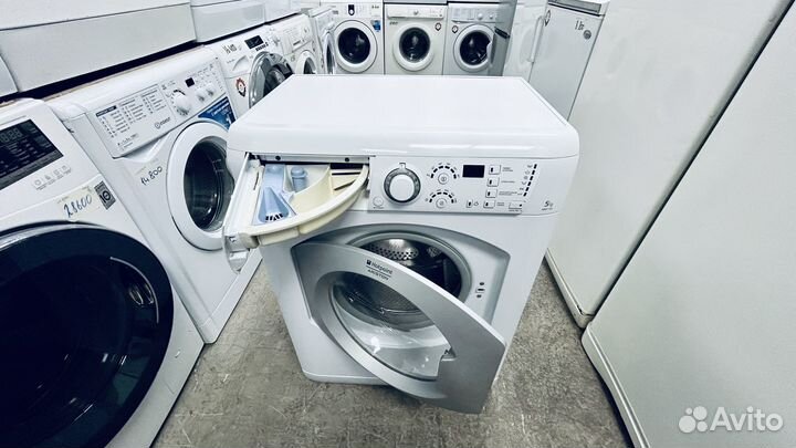 Стиральная машина Hotpoint-Ariston