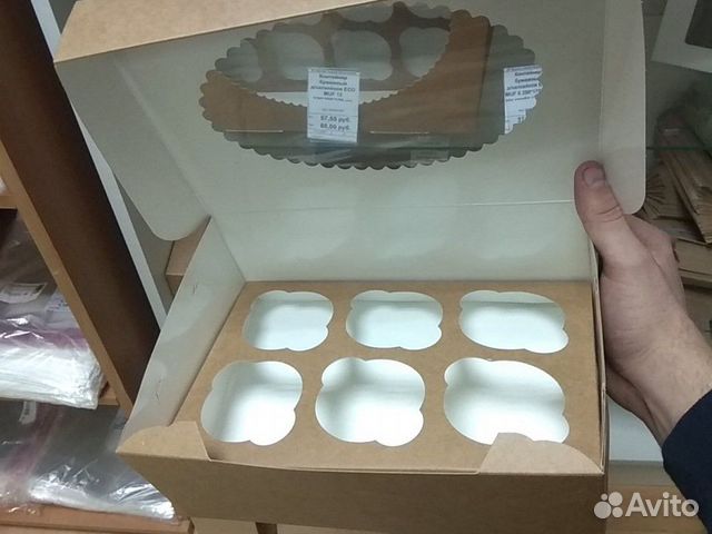 Упаковка коробка для маффинов и капкейков