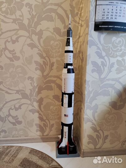 Revell Saturn 5 rocket 1/96
