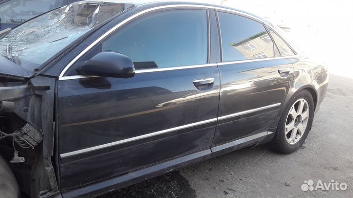 Audi A8 D3 Двери левые