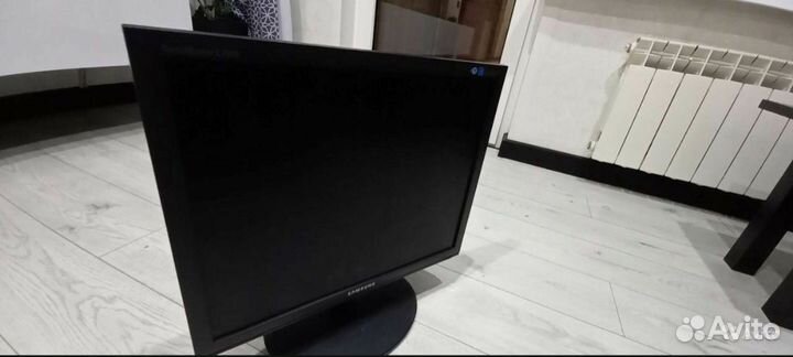 Монитор Samsung 19 дюймов