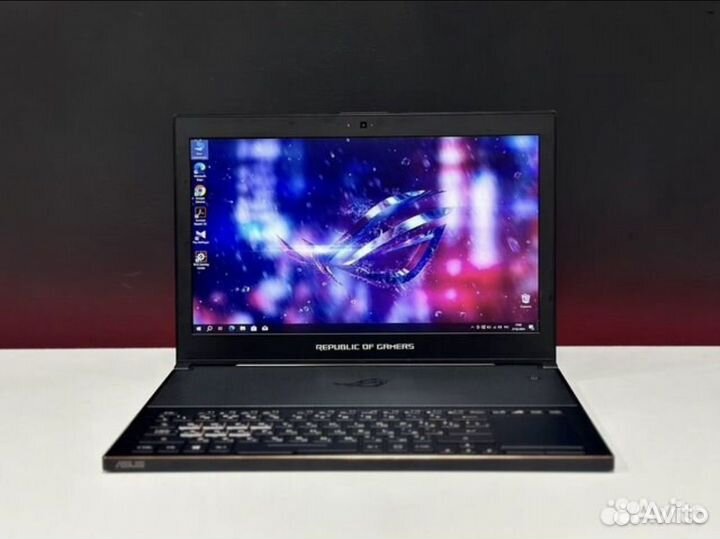Asus Rog Zephyrus 120Гц GTX1080 8G Core i7 16G