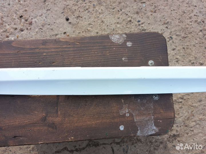 Солярис 1 молдинг крышки багажника