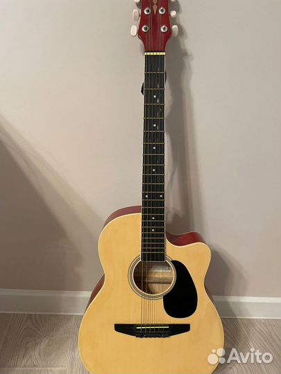 Акустическая гитара