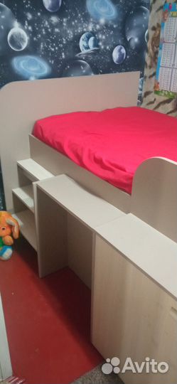 Кровать чердак с домиком