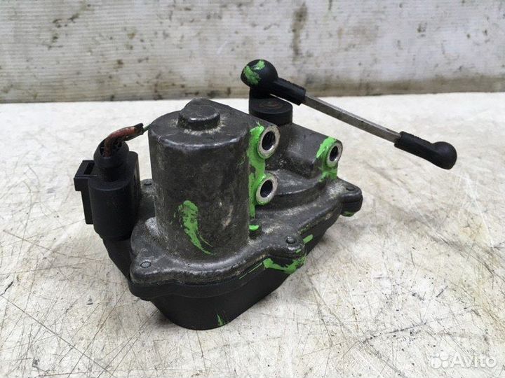 Механизм изменения длины впускного коллектора