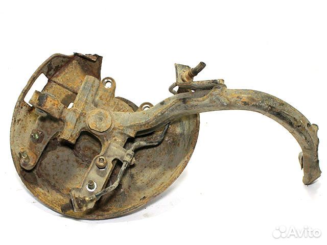 Кулак задний левый Honda Accord 5