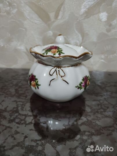 Шкатулка для мелочей с крышкой, фарфор