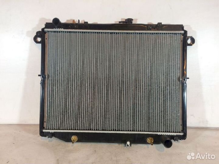 Радиатор охлаждения SAT TY0009-100D Toyota Land Cr