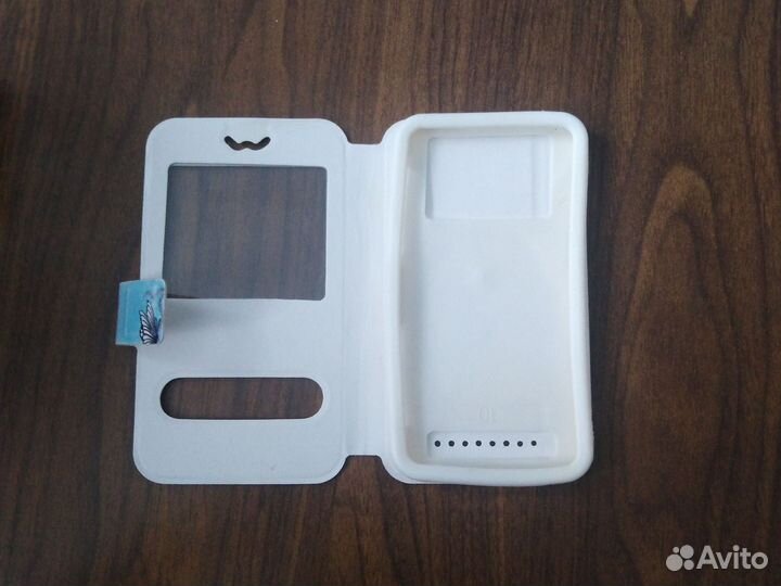 Чехол на телефон