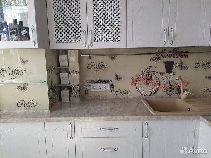 Стеклянный фартук для кухни