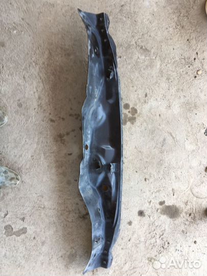 Ниша под жабо митсубиси Лансер 10