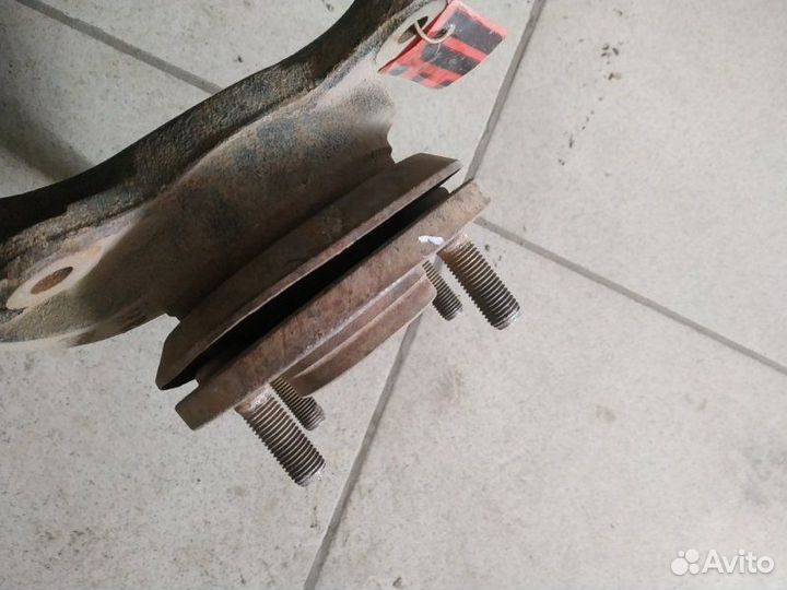 Кулак поворотный передний правый Hyundai Sonata Iv