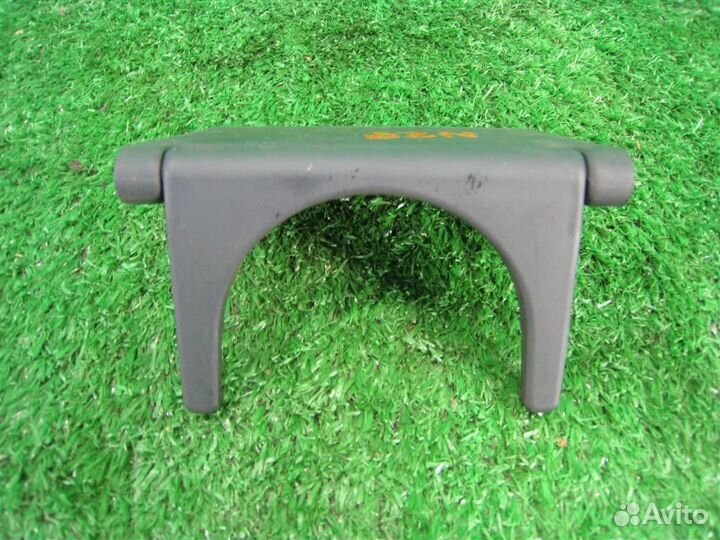 Подстаканник Toyota Avensis T25 2003