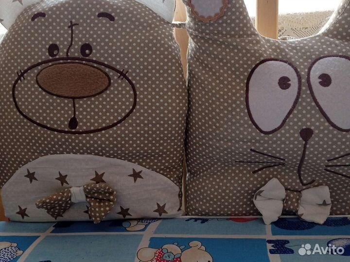 Бортики в детскую кроватку, в хорошем состоянии