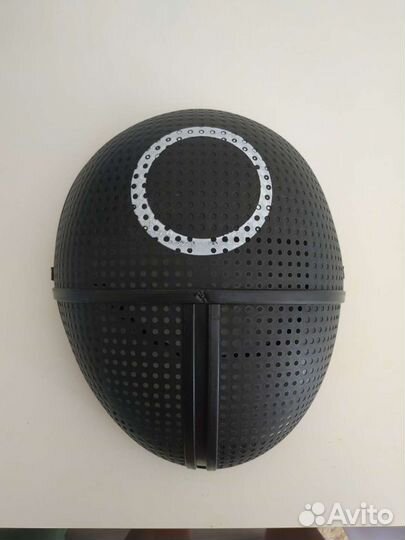 Маска из игры кальмара