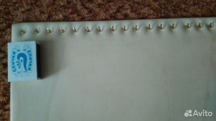 Подставка под ювелирные изделия или значки,монеты