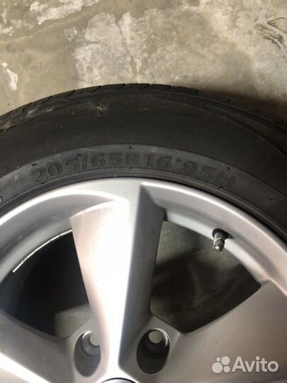 Kumho Solus SA01 KH32 205/65 R16 95