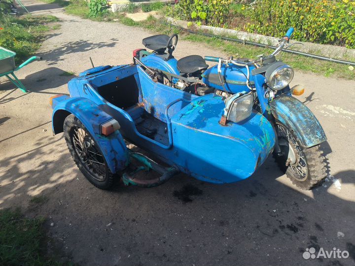 Мотоцикл Урал с коляской