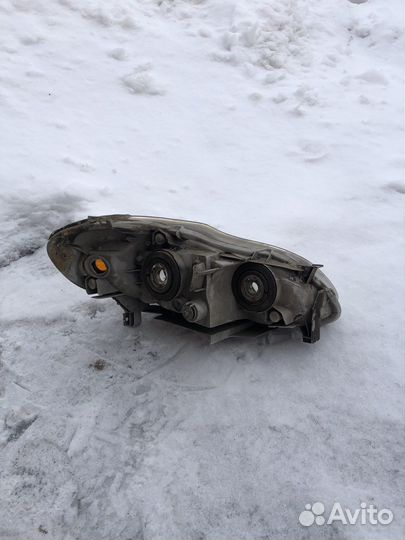 Фара toyota corolla американка