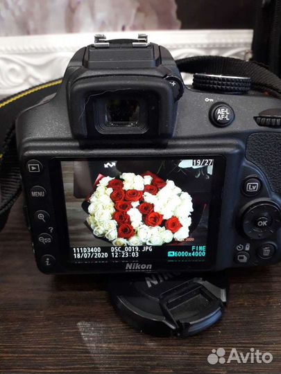 Зеркальный фотоаппарат nikon D3400