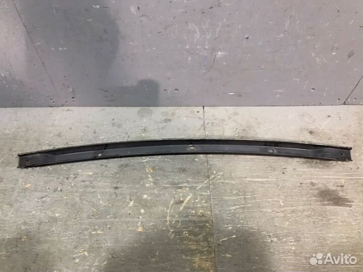 Верхняя планка телевизора передняя Honda Cr-V 3 RE