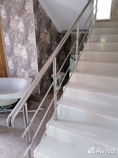 Поручни для лестниц