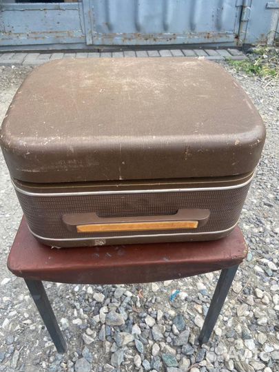 Катушечный магнитофон «Комета»