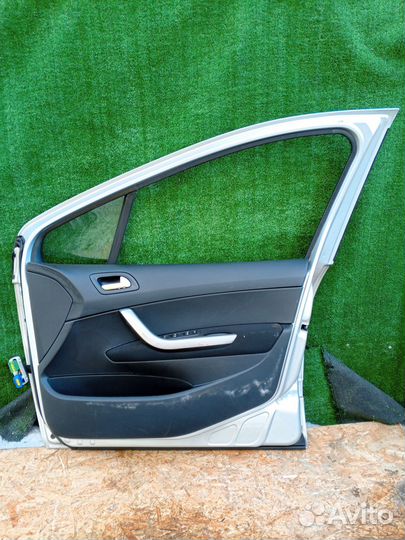 Дверь передняя правая Peugeot 308 4A/C T7 T7W5F02