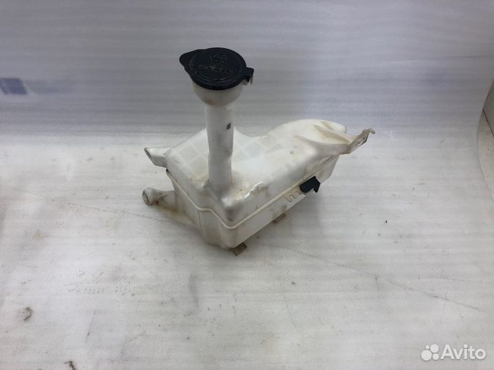 Бачок омывателя Toyota Camry V50/V55 2011- 2018