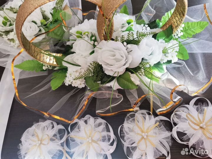 Свадебные украшения на машину