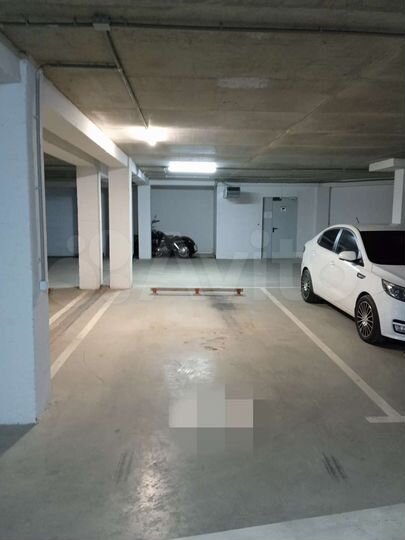Машиноместо, 20 м²